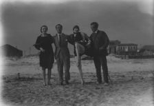 Arnold Genthe and friends in Long Beach, New York, between 1911 and 1942. Creator: Arnold Genthe