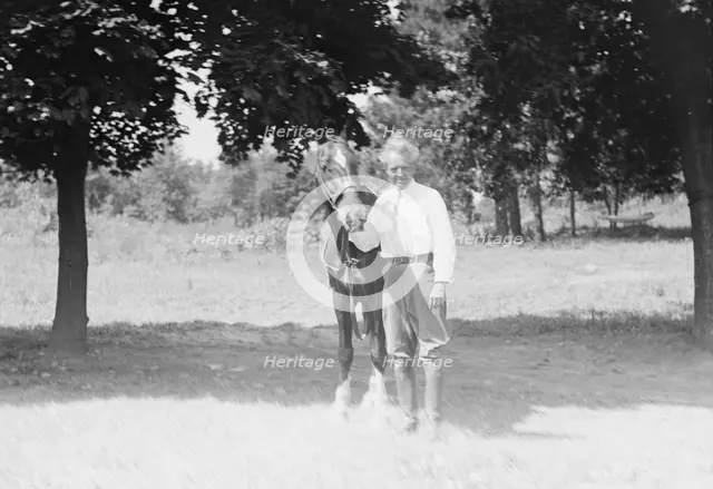 Arnold Genthe at the Westchester Country Club, 1932 Creator: Arnold Genthe.