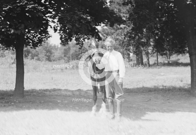 Arnold Genthe at the Westchester Country Club, 1932 Creator: Arnold Genthe.