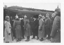 Arrival of the Russian delegation in Brest-Litovsk. In the centre Trotsky. Left: Kamenev and Joffe