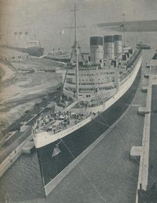 Arrival of RMS Cunard White Star liner Queen Mary in King George V Graving Dock 1936