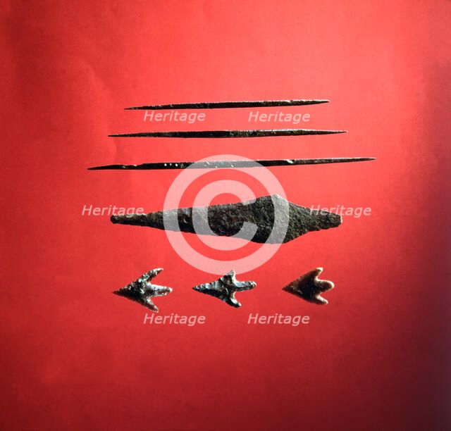 Arrowheads peduncle and fins on flint, dagger and biconical punches on copper, from the trousseau…