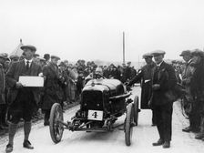 Aston Martin at a motor racing event, 1922