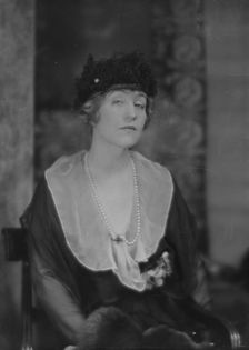Astor, John J., Mrs. (Ava Willing), portrait photograph, 1916 Feb. 8. Creator: Arnold Genthe