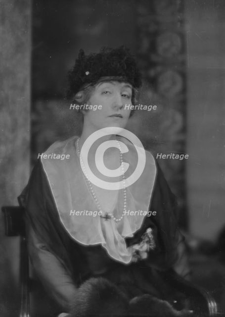 Astor, John J., Mrs. (Ava Willing), portrait photograph, 1916 Feb. 8. Creator: Arnold Genthe.