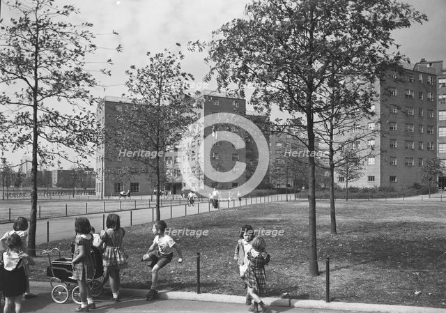 Astoria Houses, 1951. Creator: Gottscho-Schleisner, Inc.