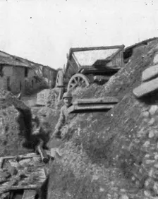 Aspects du champ de bataille de Verdun; Tranchee et barricade a la lisiere du village de..., 1916. Creator: Unknown