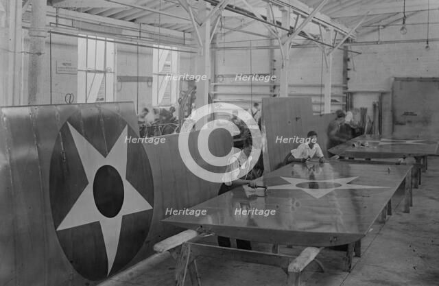 Assembling wings, 1917. Creator: Bain News Service.