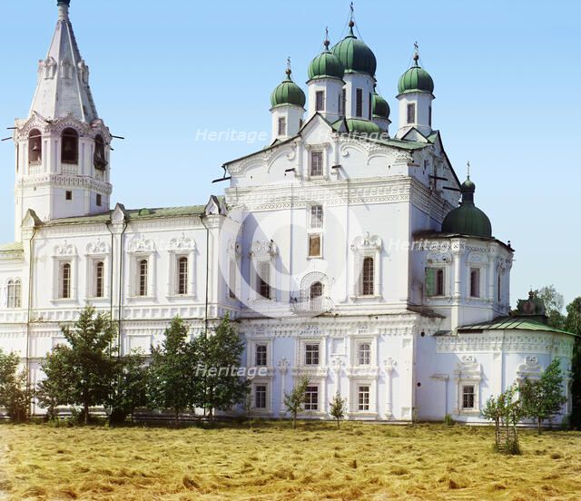 Assumption Cathedral in the Dalmatov Monastery, 1912. Creator: Sergey Mikhaylovich Prokudin-Gorsky.