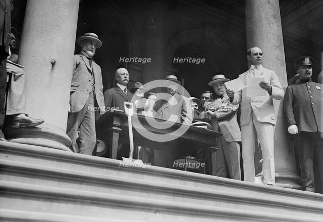 At Gaynor notification 9/3/13, 1913. Creator: Bain News Service.