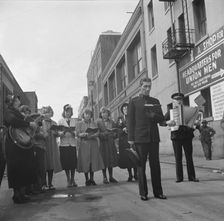 At Minna Street the army forms a semi-circle..., Salvation Army, San Francisco, California, 1939. Creator: Dorothea Lange