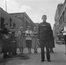 At Minna Street the army forms a semi-circle..., Salvation Army, San Francisco, CA, 1939. Creator: Dorothea Lange