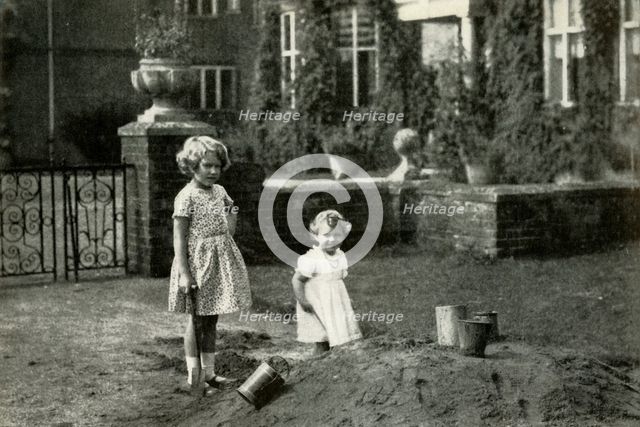 At St. Paul's, Walden Bury - 1932', 1947. Creator: Unknown.