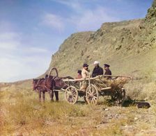 At work on the upper reaches of the Syr-Darya, Golodnaia Steppe, between 1905 and 1915. Creator: Sergey Mikhaylovich Prokudin-Gorsky