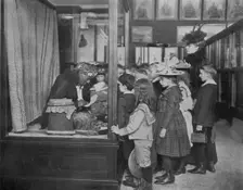 At the museum - fourth grade, 1900. Creator: Frances Benjamin Johnston
