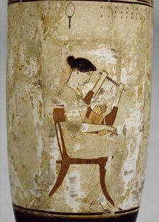 Attic white-ground lekythos with image of women musicians, 5th century BC. Artist: Achilles Painter
