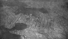 Athenes vue en avion; le Piree ; dans le port principal, vers le haut de la photographie..., 1916. Creator: Unknown