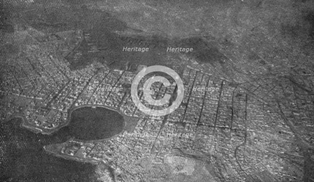 'Athenes vue en avion; le Piree ; dans le port principal, vers le haut de la photographie..., 1916. Creator: Unknown.