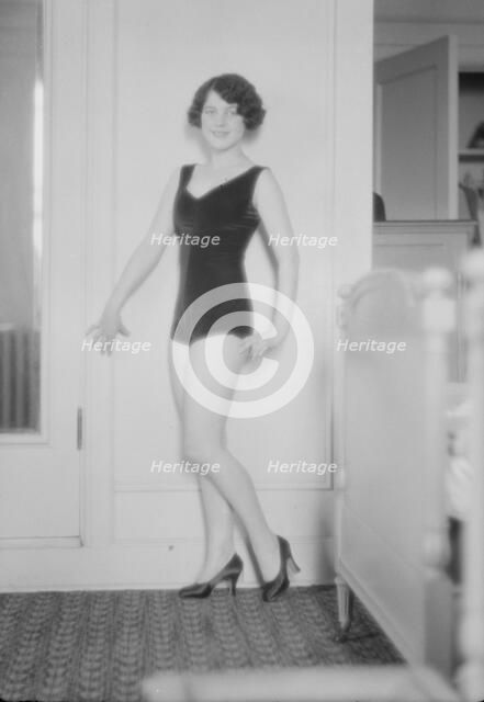 Atlantic City bathing contest of 1927, 1927 Creator: Arnold Genthe.