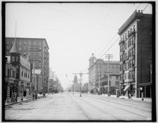 Atlantic Avenue, Atlantic City, N.J., between 1900 and 1906. Creator: Unknown