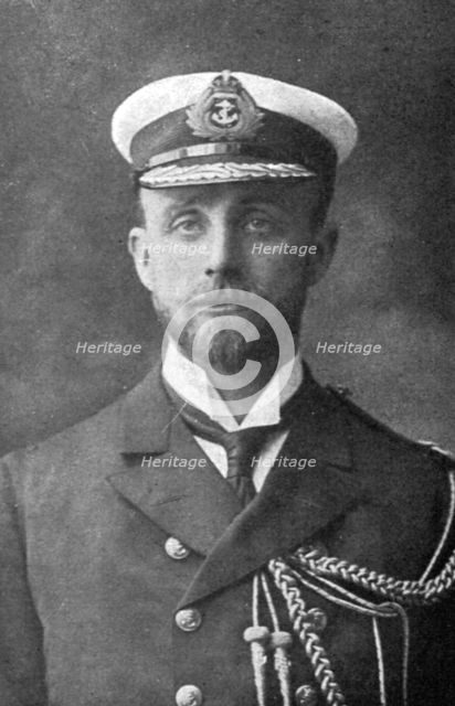 ' Au fort de la bataille Jutland ; Le contre-amiral sir Robert Keith Arbuthnot, qui perit..., 1916. Creator: Unknown.