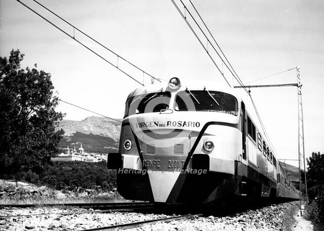 Automotive train Talgo III, 1950.
