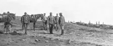 Autour de la bataille du Kaimaktchalan; le general Vasitch, commandant la 111e armee serbe, visite Creator: Vladimir Betzitch