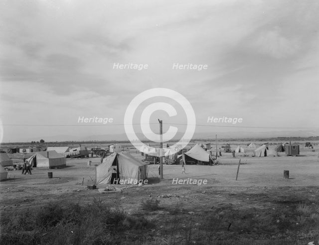 Auto camp north of Calipatria, California, 1937. Creator: Dorothea Lange.