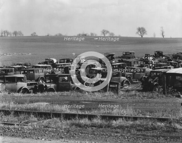 Auto dump near Easton, Pennsylvania, 1935. Creator: Walker Evans.