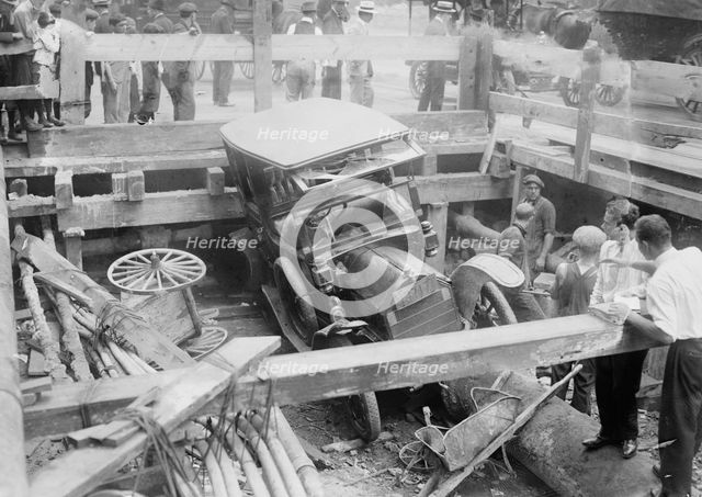 Auto in subway on 7th Ave., 1915. Creator: Bain News Service.