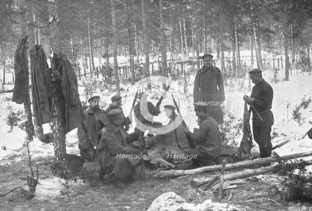 'Aux armees Russes reorganisees; Cantonnement d'hiver en Volhynie: des soldats..., 1916 (1924) Creator: Unknown.