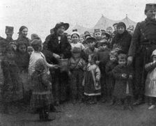 Aux Camps Serbes (Soldats et refugies civils) de Salonique; Une Belge, elle aussi sans..., 1916. Creator: Hubert Jacques