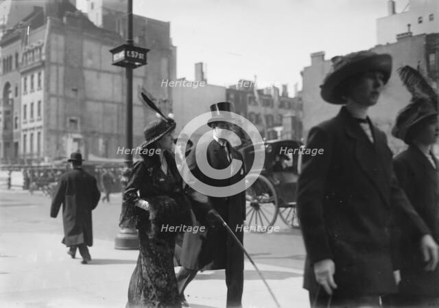 Austen Gray & wife, 1913. Creator: Bain News Service.