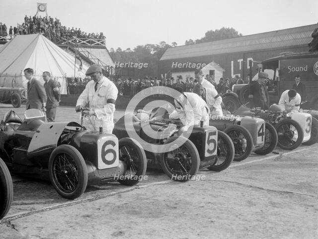 Austin 747 cc works racers of C Goodacre and JD Barnes, BRDC 500 Miles Race, Brooklands, 1931. Artist: Bill Brunell.