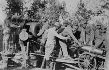 Austrians loading 30.5 cm gun, between c1915 and 1918. Creator: Bain News Service