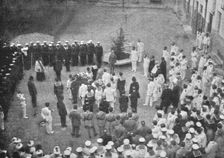 Aviateurs; Les funerailles de L'aviateur Francais Jean Roulier 1916. Creator: Unknown