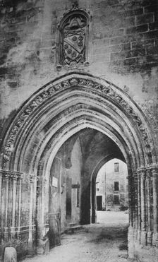 Avignon - Popes Palace. - Principal Entrance. - And Heraldry of Clément VI c1925