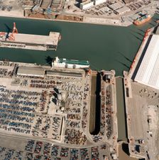Avonmouth Docks, Bristol, 2001. Artist: EH/RCHME staff photographer