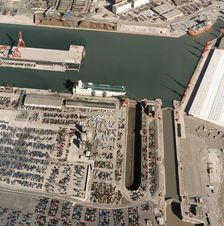 Avonmouth Docks, Bristol, 2001. Artist: EH/RCHME staff photographer