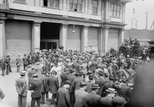 Awaiting Nathan's arrival, 5/25/14, 1914. Creator: Bain News Service