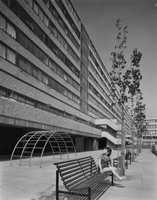 Aylesbury Estate, Walworth, Southwark, London, 01/05/1971. Creator: John Laing plc