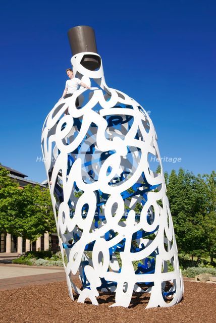 'Bottle of Notes', sculpture in Centre Square, Middlesborough, 2015. Artist: Alun Bull.