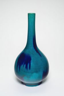 Bottle-Shaped Vase, Qing dynasty (1644-1911), 19th century. Creator: Unknown