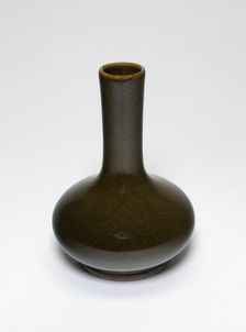 Bottle-Shaped Vase, Qing dynasty (1644-1911), c. 18th century. Creator: Unknown