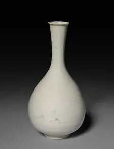 Bottle Vase: Ding ware, 12th Century. Creator: Unknown