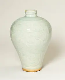 Bottle Vase (Meiping) with Stylized Spirals, Song dynasty (960-1279), 12th/13th century. Creator: Unknown