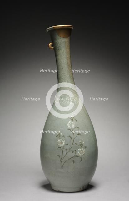 Bottle with Chrysanthemum Design, 1200s-1300s. Creator: Unknown.