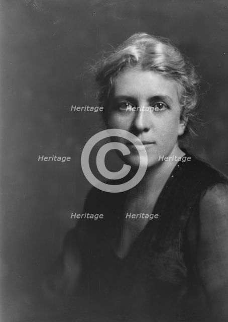 Boulton, E., Dr., portrait photograph, not before 1916. Creator: Arnold Genthe.