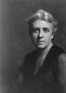 Boulton, E., Dr., portrait photograph, not before 1916. Creator: Arnold Genthe