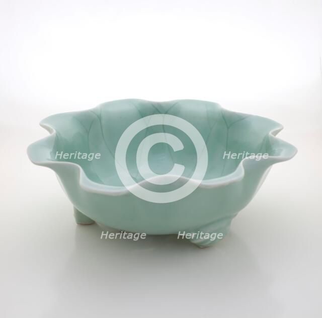 Bowl, 1736-1795. Creator: Unknown.